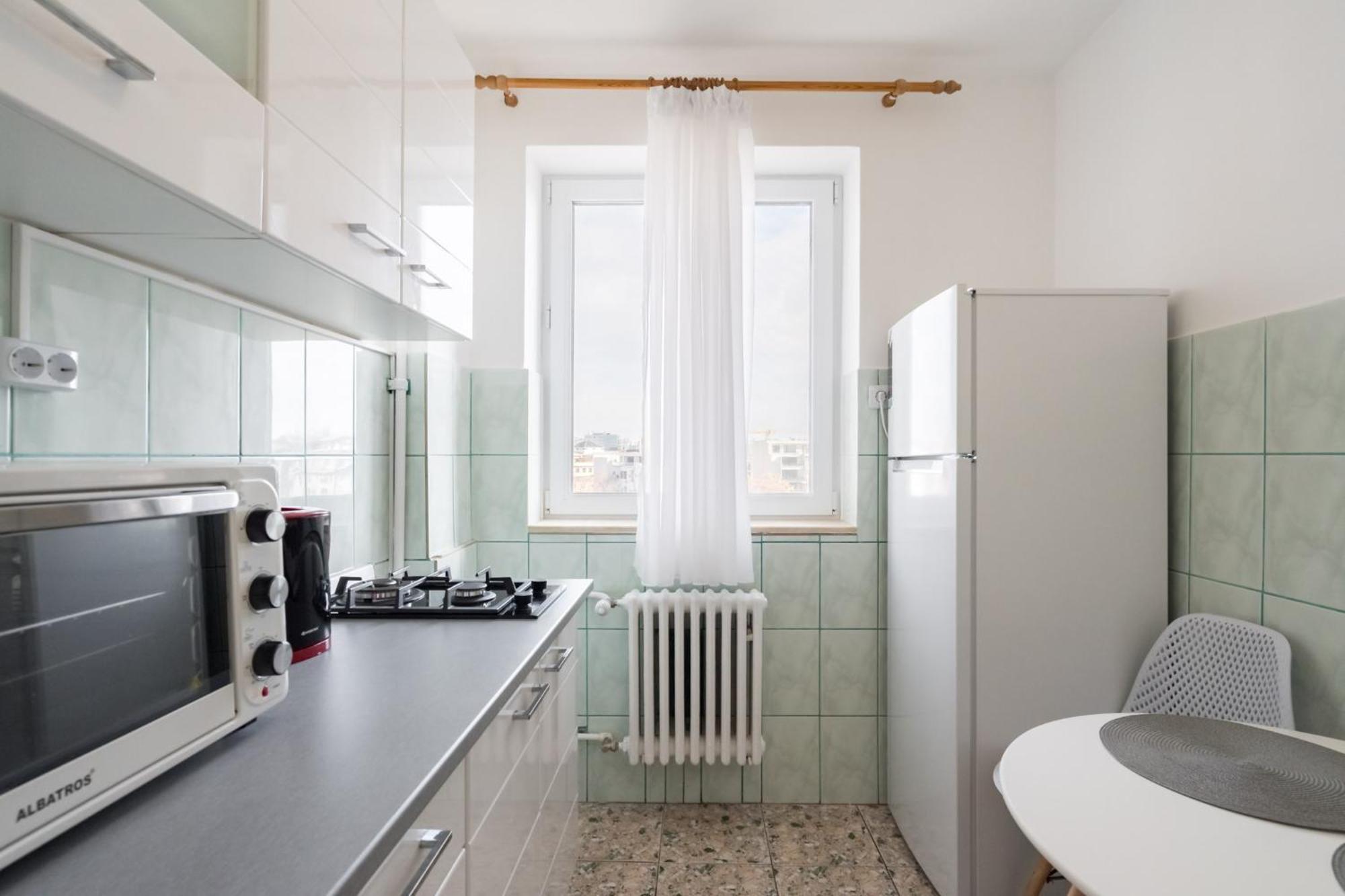 City View Apartment With Private Balcony บูคาเรสต์ ภายนอก รูปภาพ